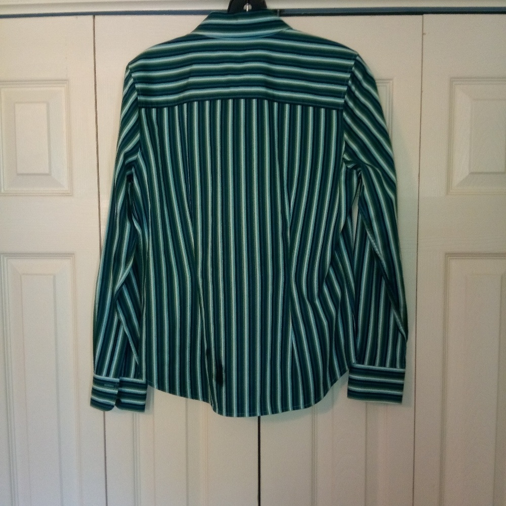 The Limited Long Sleeve Striped Shirt - Picture 2 of 4